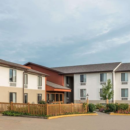 Super 8 By Wyndham Columbia Clark Lane Ξενοδοχείο Εξωτερικό φωτογραφία