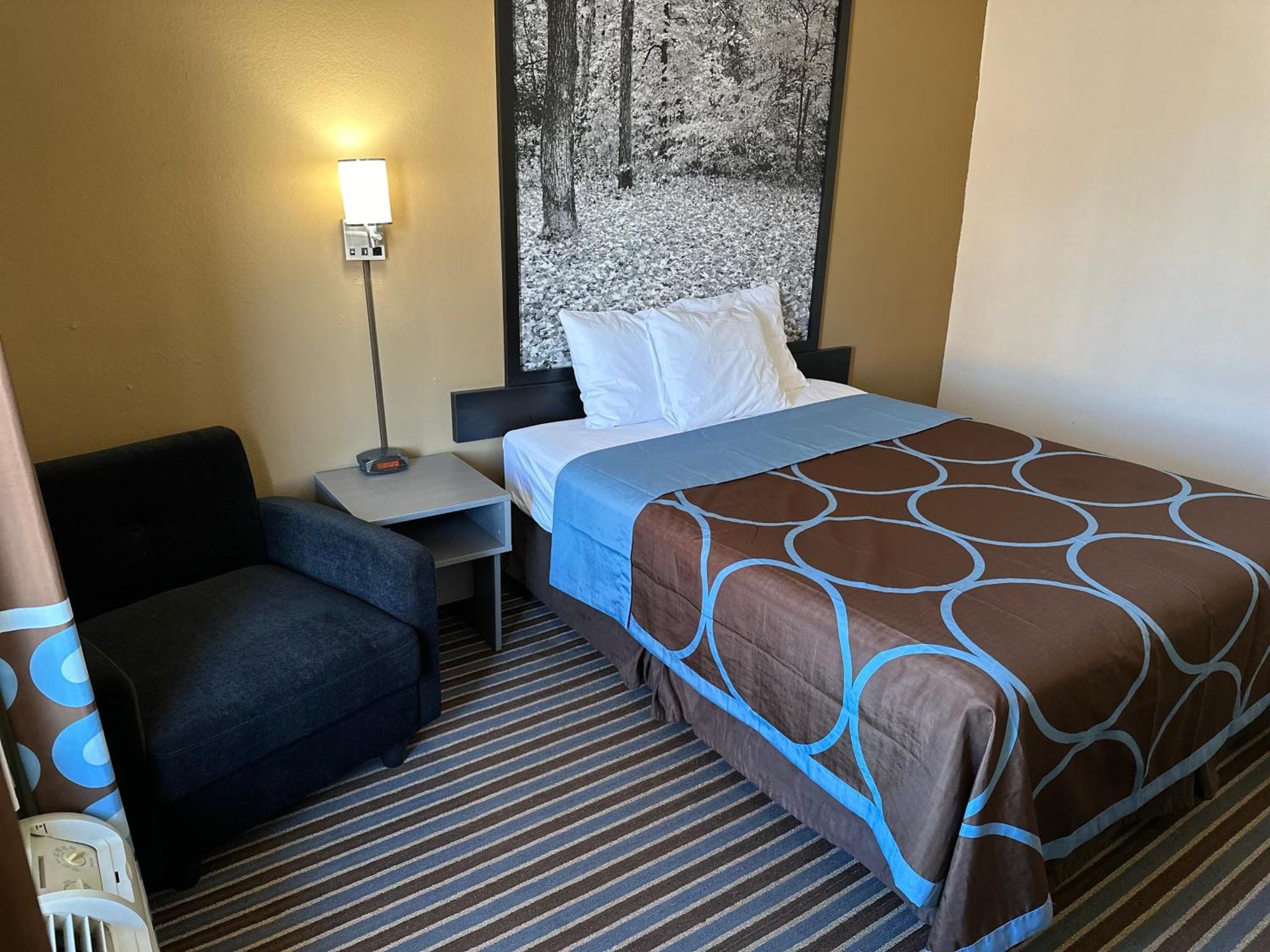 Super 8 By Wyndham Columbia Clark Lane Ξενοδοχείο Εξωτερικό φωτογραφία