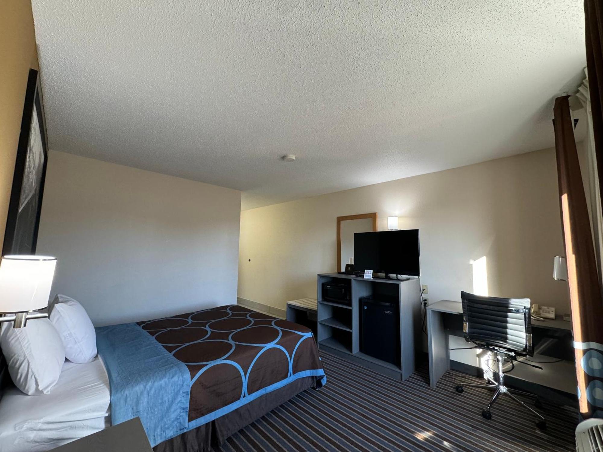 Super 8 By Wyndham Columbia Clark Lane Ξενοδοχείο Εξωτερικό φωτογραφία