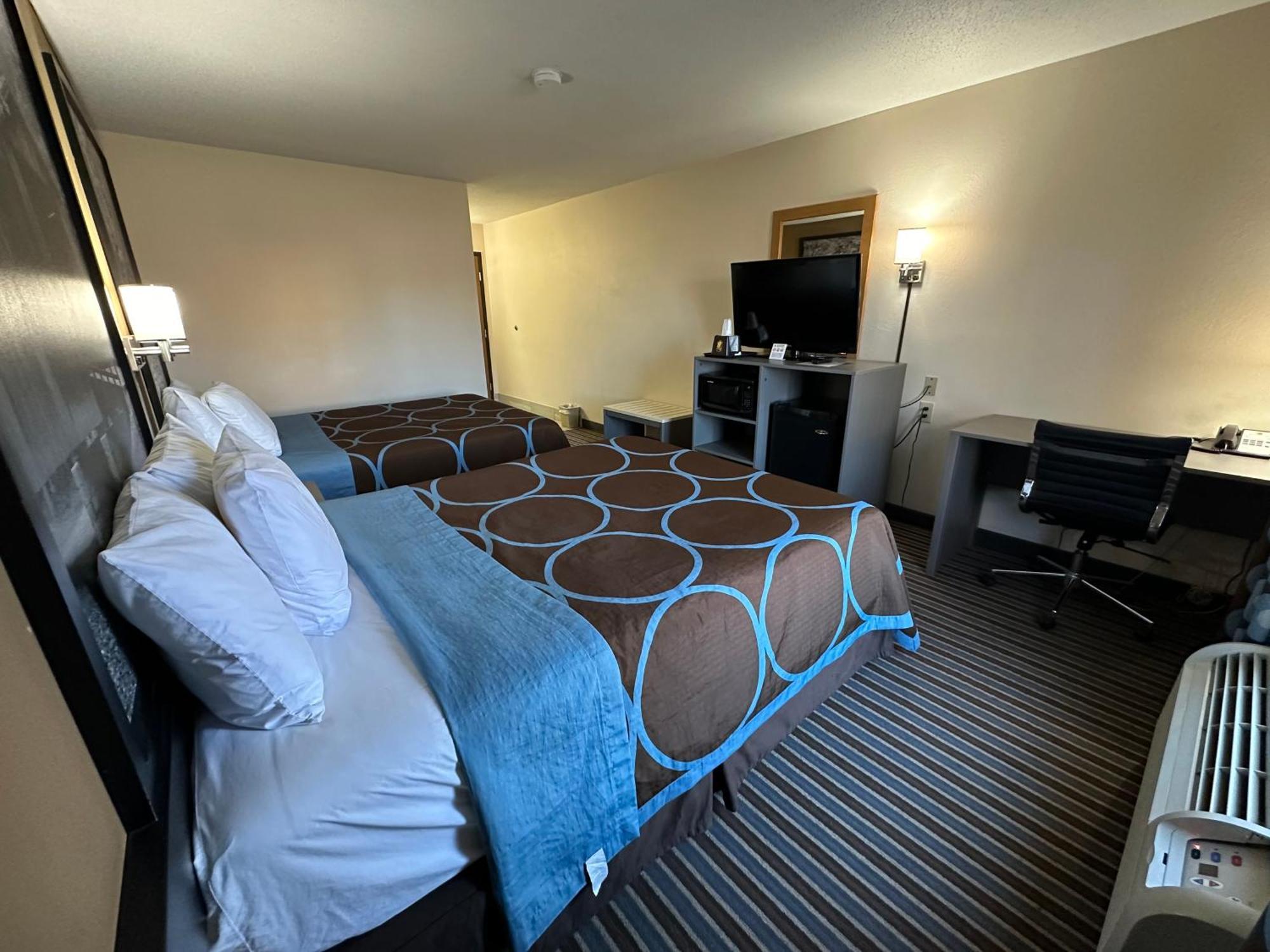 Super 8 By Wyndham Columbia Clark Lane Ξενοδοχείο Εξωτερικό φωτογραφία