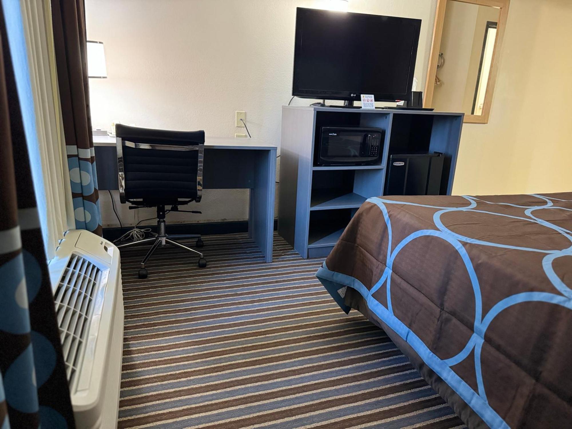 Super 8 By Wyndham Columbia Clark Lane Ξενοδοχείο Εξωτερικό φωτογραφία