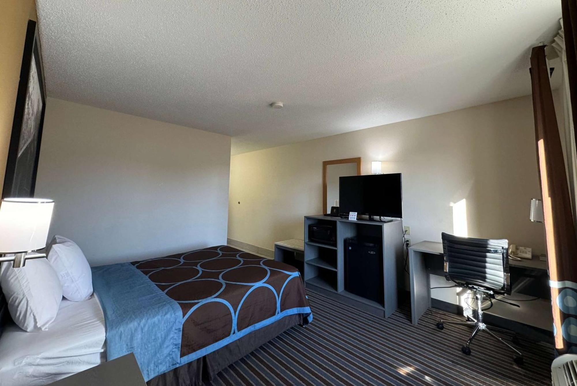 Super 8 By Wyndham Columbia Clark Lane Ξενοδοχείο Εξωτερικό φωτογραφία